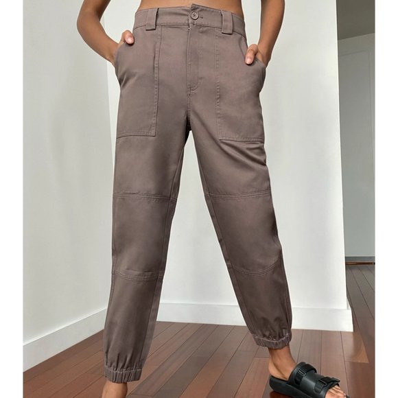 TNA New Cedar Pant in Stone Taupe - Picture 9 of 10